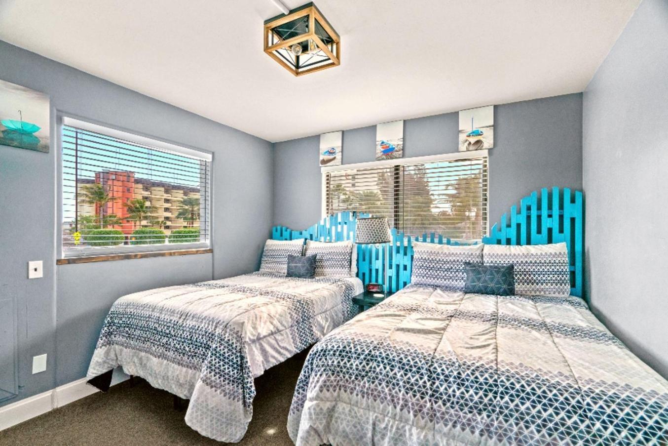 Boutique Beach Retreat St. Pete Beach Exterior foto